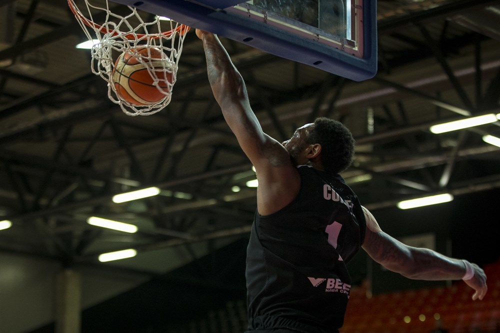 Потужний данк форварда Черкаських Мавп – в топ-5 моментів туру в Кубку Європи FIBA